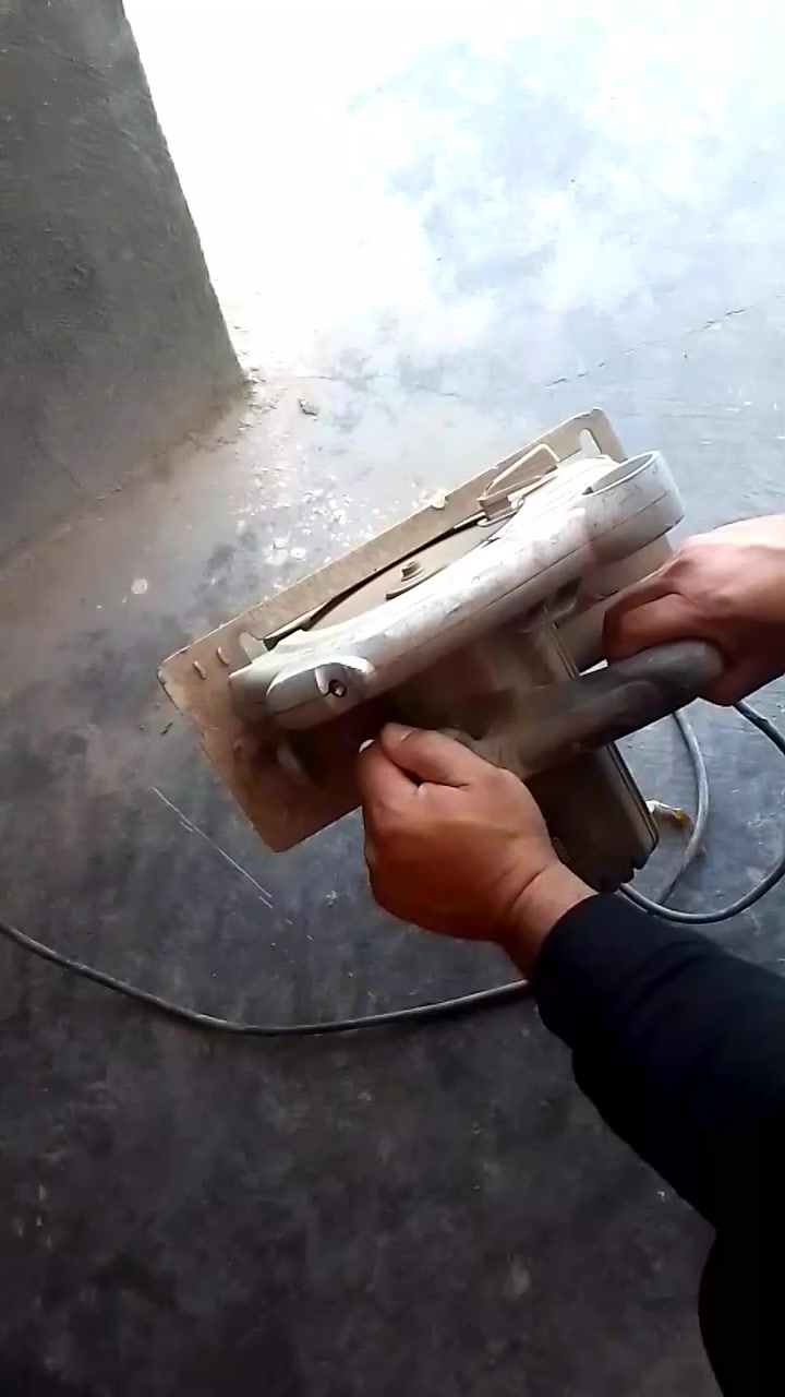 السلام عليكم ورحمه الله وبركاته 
للبيع منشار كهربائي 
السعر ب 40 الف 
العنوان بغداد شاطئ التاجي منطقه الشيخ حمد


**إذا كنت صاحب هذا الإعلان وتريد حذفه لأي سبب، رجاءا أرسل رسالة إلى الدعم الفني**