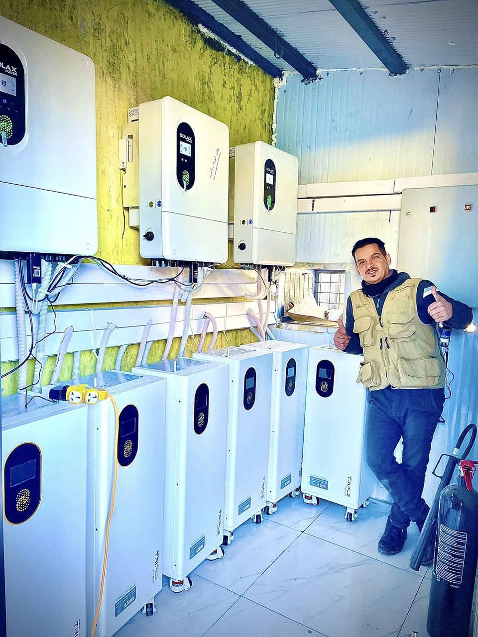 💥💥💥💥💥بسم الله وعلى بركة الله 💥💥
💥في قضاء المنصورية(دلي عباس ) و بتاريخ : 2026/1/21 💥
💥تم تجهيز وتنصيب منظومة شمسية 💥
💥بقدرة 120 أمبير ليلي نهاري بالتناوب مع التيار الوطني 💥
💥مكونات المنظومة —"💥
💥1- بطاريات سولاكس 16k عدد (6) بمواصفات عالية وتدعم لاتصال لاسلكي 💥
💥2- انفيرتر سولاكس هايبرد 10k عدد (3) On Credit of Credit  موزود بحماية داخلية عالية ونظام متطورر 💥
💥3- بورد متكامل من قواطع الDC - AC - والجوزات الذكية .
💥4- كابلات  50ملم DCوال 16 ACملم 
💥5- بالإضافة إلى ربط المنظومة بالكامل  wi - fi 
💥 لغرض تحديث وبرمجة الأجهزة مباشرةً  وتم ربط مع الشركة المصنع مباشر💥💥
💥💥ملاحضه سيضاف لألواح لاحقا ☺️

مكتب ضوء ديالى  / للاستفسار الاتصال على الأرقام التالية او المراسلة صفحة مكتبنا او عن طريق الوتس اب……☎️
🤙***********
‏0771 121 7402🤙
الجميع @
