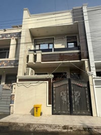 دار للبيع مساحه 100متر واجه 5 متر نزال 20 متر سنه البناء 2023 بيت فول ...