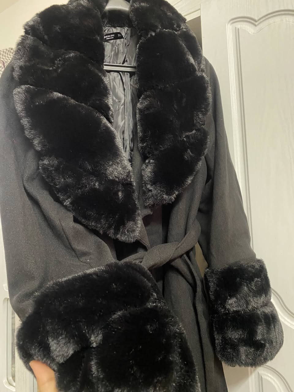 كوت فرو يجنن شي ان ق اكسين لارج واكس لارج هم تلبس شي ان قطعه كلش مميزه سعره ٣٥


**إذا كنت صاحب هذا الإعلان وتريد حذفه لأي سبب، رجاءا أرسل رسالة إلى الدعم الفني**