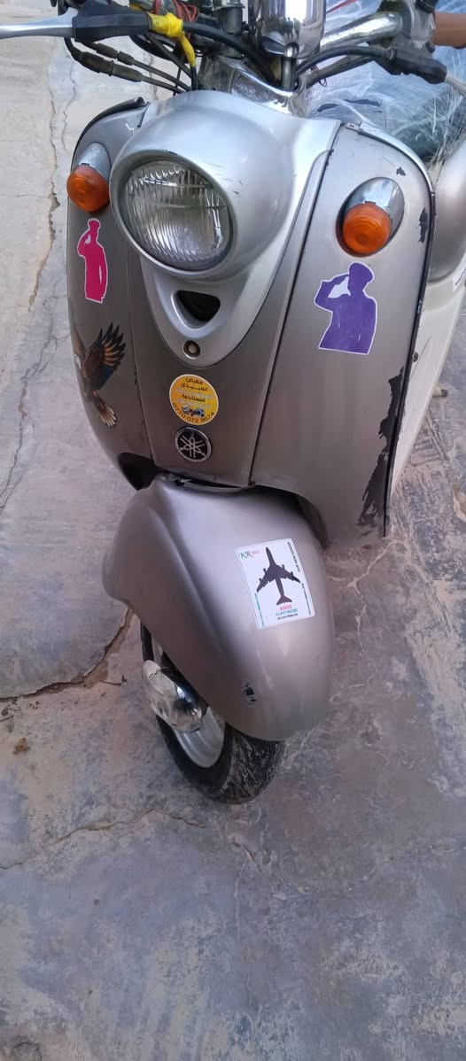 سلام عليكم
درجة عبد حليم نثيه للبيع 
ماطور مال رنبه صار 3 اشهر منزله 
درجه اي عيب ما بيه سلف هندر شغال 
كهربايت كله شغال مكينه اي عيب ما بيه 
سعر 600 وا بي مجال ***********
