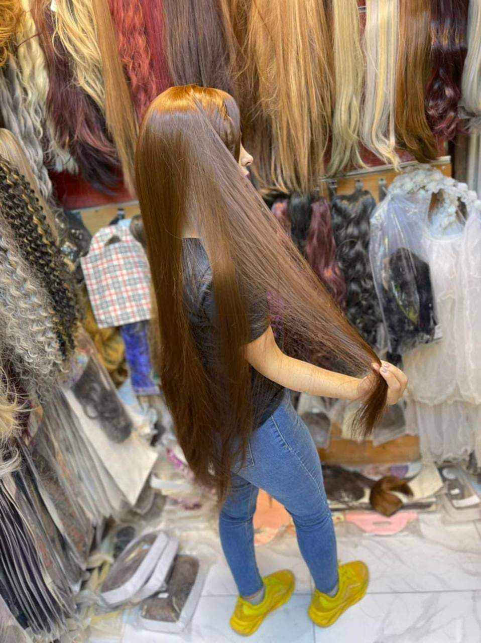 هواي تسألوني الباروكه خاف تجي بيها اختلاف هاي كدامكم صورتها الكم كل موديل من كل الجهات اختارو الي يعجبكم والتخفيض لنص السعر بعده مستمر 
الشعر ينغسل ويتشسور وينكوي ويتمشط وينقص 
التوصيل ٣ الاف لكل العراق 
يحق لكِ الترجيع مع المندوب مجانا
#باروكات #باروكه #اكستنشن #قراصه #عروسه بغداد, العراق


**إذا كنت صاحب هذا الإعلان وتريد حذفه لأي سبب، رجاءا أرسل رسالة إلى الدعم الفني**