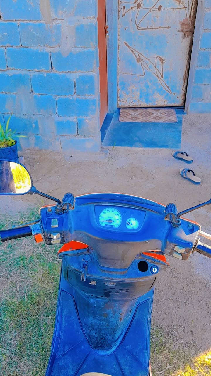 دراجه فراشه للبيع.....١٤٠..نثيه4c....دراجه محرك هندر واحد كلجات خير من الله..سلف شغال باتري ضعيف ...السعر 350..

***********..اتصال....واتساب
