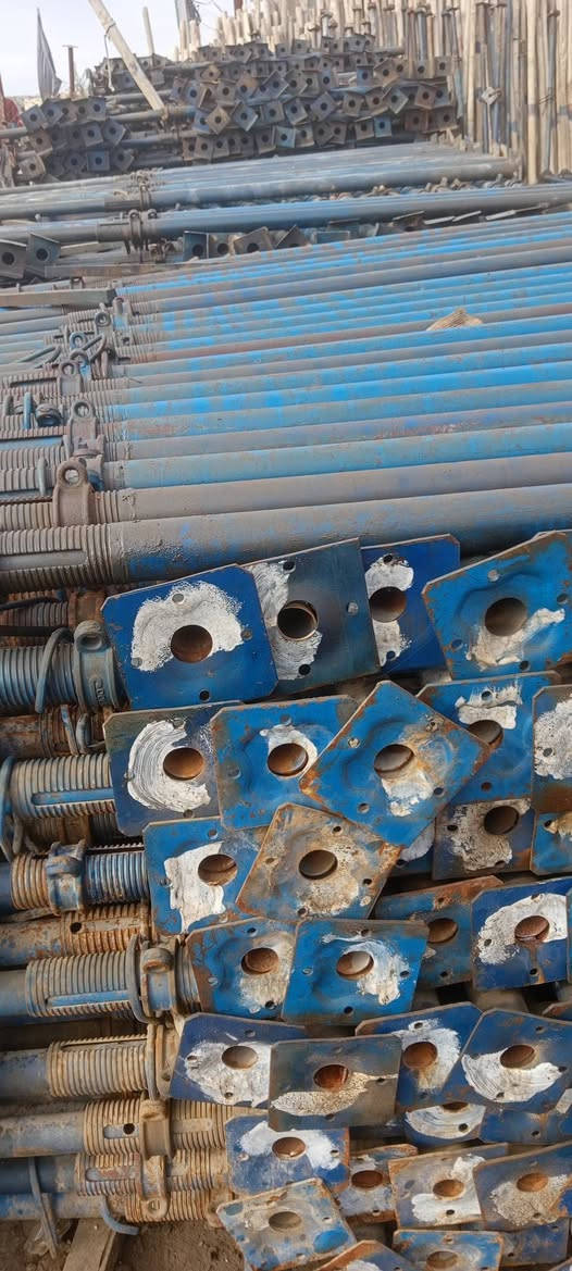 السلام عليكم 
يوجد جكات نظيف جدا جدا  للبيع 
العنوان /حلة 
***********
