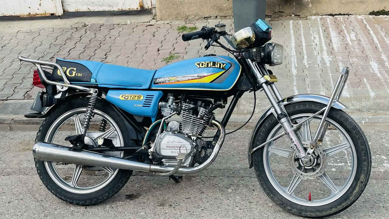 السلام عليكم دراجه سولنك موديل 21 نضافه شوف العين محرك معمر جديد السعر 450 وبي مجال قليل 
للاستفسار ***********
