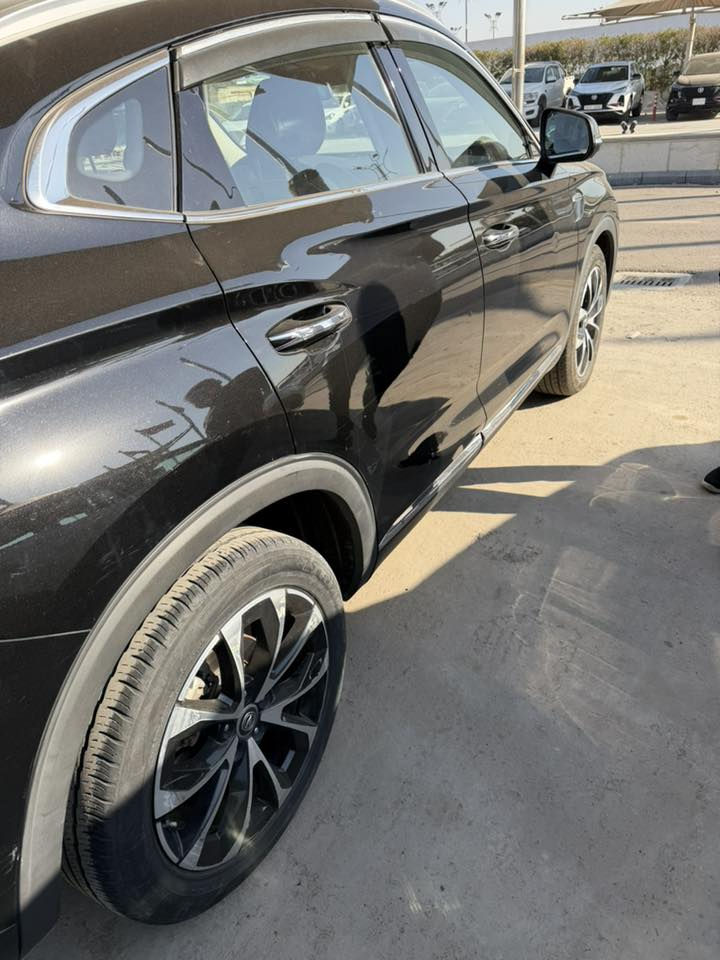 شانجان cs85 موديل ٢١ نظيفه جدا ماشيه ٨٨ الف السعر ٢٢ مليون واذا بالقسط مقدمه ١١ مليون سعر الكلي ٢٩ مليون فوووول مواصفات ضمان سنه كير ومحرك ***********
