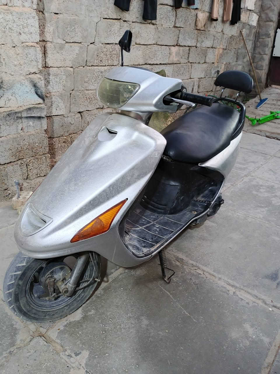 دراجة للبيع و كلشي ما بيهة *********** بي واتساب المكان بغداد محمودية
