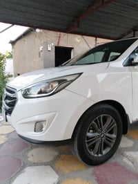 توسان 15 خليجي جديده رقم بغداد الجديد بسمي شرط بوضع الشركه وتراي جديد....