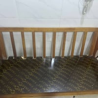 قنفات خشب ٦مقاعد جدد حتى خشبهم يلمعب٢٠الف مكاني الدوره ٠٧٧١٢٥٤٣٩٤٠