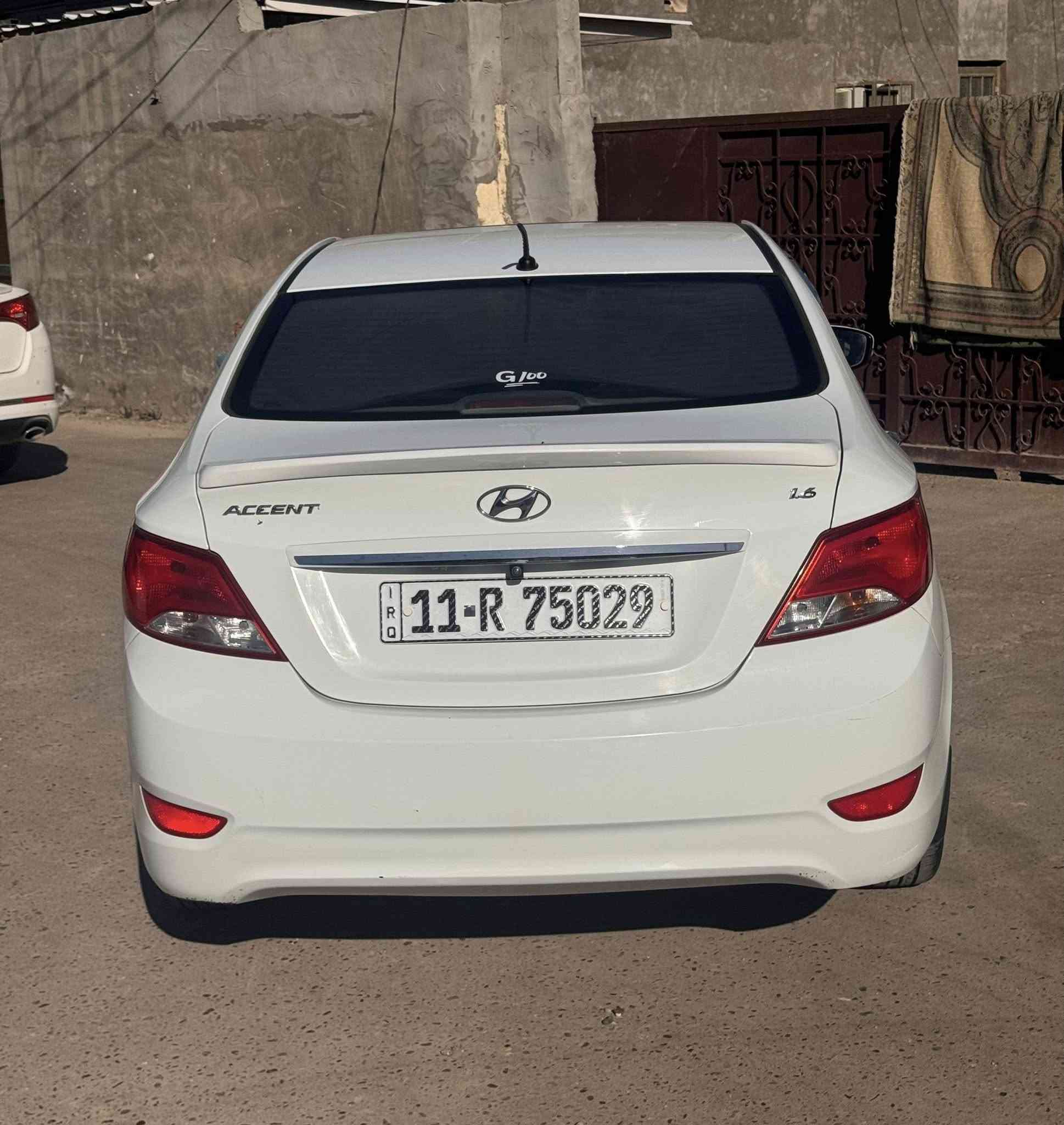 السلام عليكم اكسنت (2016)
اكسنت (2016) خليجيه 
السياره (فقط بنيد)
كير+محرك+ تدفئه تبريد-مكفولات 
فتحة سقف
5 ويل كب
السياره على ايدي ماشيه  (115)
السياره بأسمي رقم بغداد 
📌السعر (112) وبي مجال 
***********
