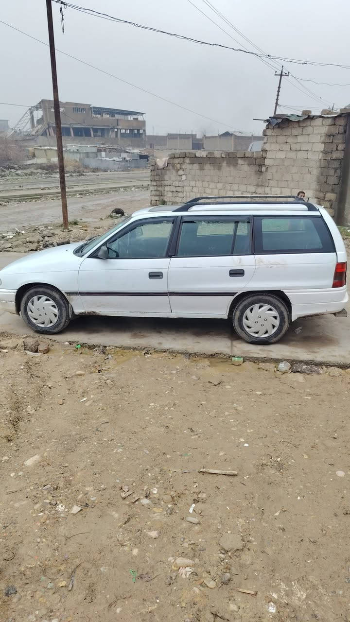 استرا صالون رقم أربيل لون ابيض موديل 94 حجم 18 ضررها باب الصندوق مبدل سعرها 45
***********
