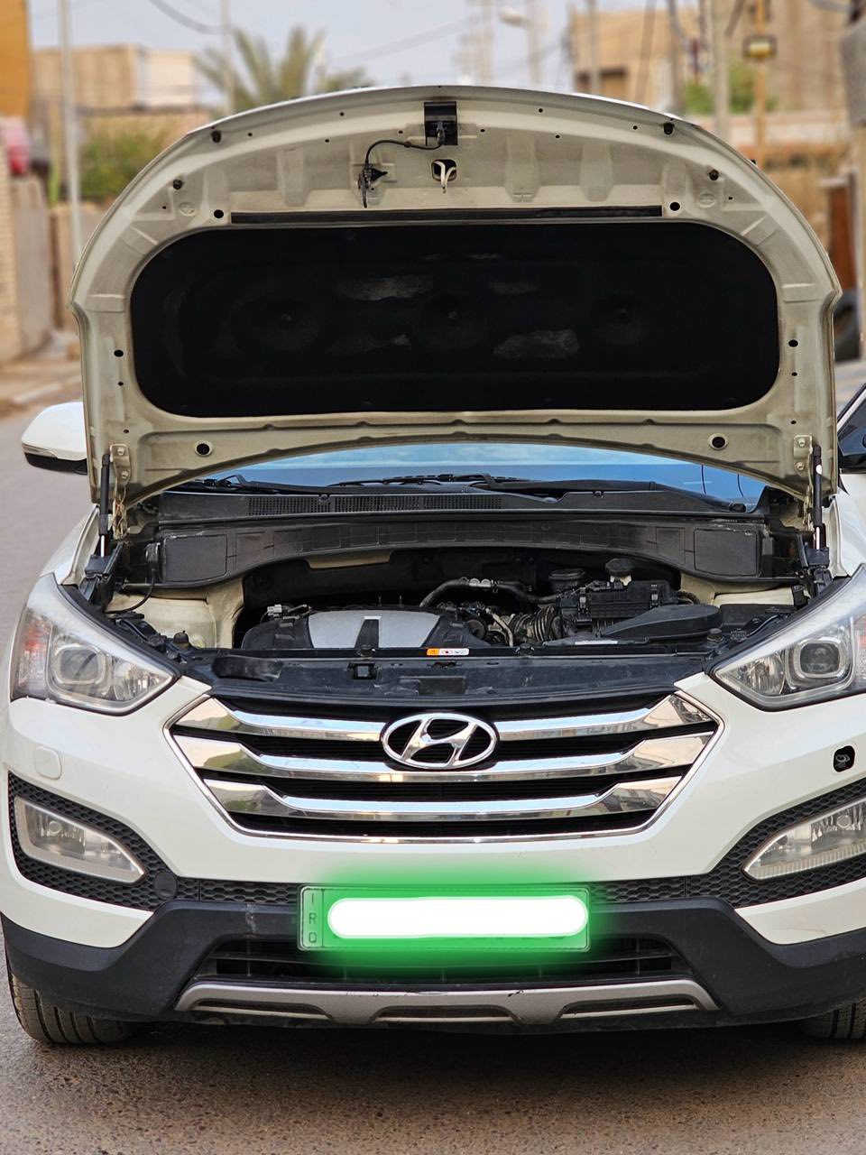 السلام عليكم.. سنتافي كويتي خليجي 2015
السياره على وضع الشركه فول 1\1 معروفه الكويتي  ((حادث قطعه وحده فقط باب الصدر بي طخه و مبدل باب وكاله ))
رقم بغداد انكليزي تحويل مباشر 
محرك 6 
7راكب 
3قطع تبريد 
بانوراما 
كاميرا دواره وحساسات 
لد ابيض 
شاشه لمس 
كشن جلد
بصمات تشغيل وابواب 
مري شفط +اشاير مري +ترحيب 
مانع انزلاق 
نزول منحدرات 
4×4 
وضعيات قياده كامله 
تدفئه وتبريد بالمقاعد 
تحكم بجميع وضعيات المقاعد 
سايد بريك دكمه 
زراكات لايت 
نضام ECO  وبعد بيها مواصفات
 
كربلاء طويريج.. سعر 175 مجال بسيط ***********
