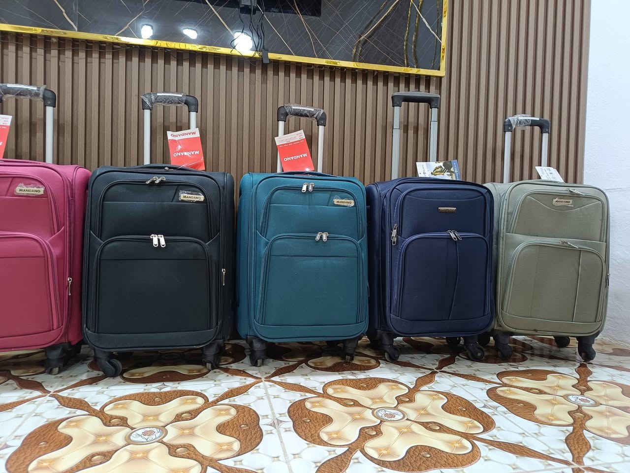 جنط سفر 

السعر بلاش تنزيلات فقط 15

هواي راسلوني ع جنط سفر 

متوفر كمية محدودة واخيرة ع هيج سعر. سعر تنزيلات 

لان راح تنفرض ضريبة والاسعار راح تصعد 

استغلو الفرصة قبل صعود الاسعار 

للعلم جنط اصلية جيلاتين وكتان وبيهة سحاب تعراضة يزيد ويكبر من حجم الجنطة وبيهة قفل سري 

من سنة 2015 احنة نشتغل بيهن 

 تتوفر خدمة توصيل الف فقط 

عنوانا بلدروز شارع الشهداء مقابل مجوهرات ابو نادية 

نبيع جملة ومفرد


**إذا كنت صاحب هذا الإعلان وتريد حذفه لأي سبب، رجاءا أرسل رسالة إلى الدعم الفني**