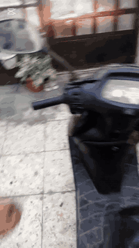 سبيسي ياباني أصلي يشهد الله عليه مكينه ما مفتوحه ولا تعبانه شلعه ومعدل كلشي مابيهه بس نواقص شويه بيهه الهندر خارط واني لان ماعرف اسويه تاركه باقي على سلف والدشبول شويه بيه تفاصيل مثل ما موضح اما باقي الدراجه كله نظيف مابيهه اي شي مكاني البياع هذه رقميي
*********** HONDA🇯🇵 السعر 600 ألف
بيها مجال
