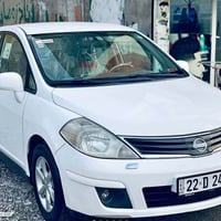 تیدا مۆدیل 2011 مەکینە گەرە ABS سپی بەفری دەرگای پشتەوە یەک بست سبوخی ...