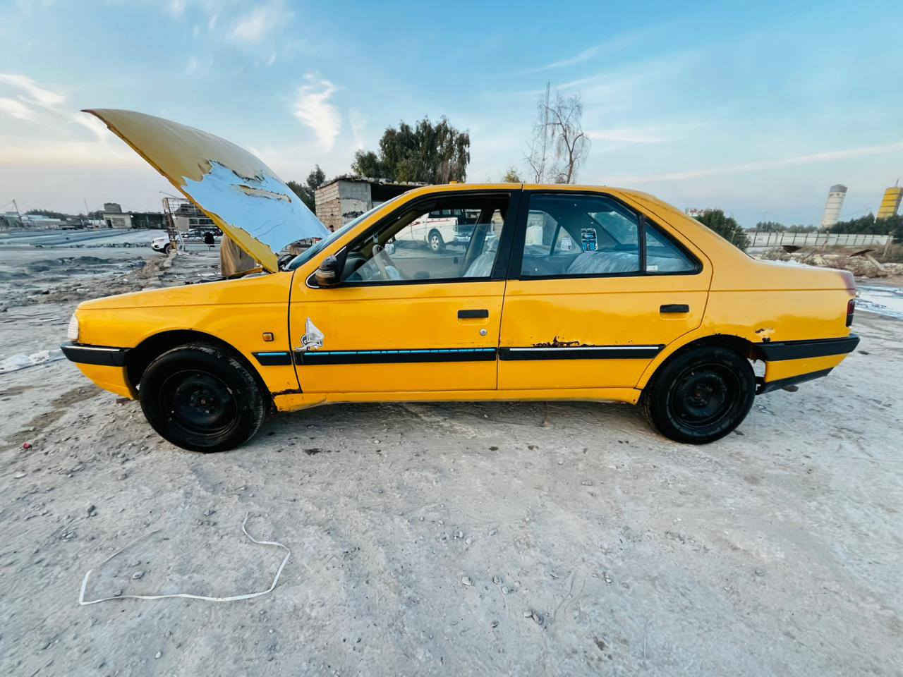 السلام عليكم سيارة نوع بيجو 405للبيع بالنجف رقم بغداد بأسم صاحب السيارة مداور ثاني يوم موديل2010 

السعر 25وقابل للتفاوض عند المقابلة 
رقم صاحب السيارة ***********
