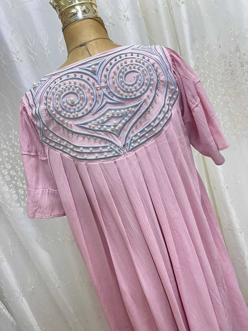 مرحباً زبوناتي الحلوات 🌹😘
وصلن مخاوير رمضان والعيد😎
فساتين ناعمة 👗
مخور راقية 🌙
وبشت فخم يكمّل الإطلالة 🤍
شغل مرتب وخامة تجنن 👑
يناسب المناسبات والعزايم
الكميات محدودة ⏳ والطلب قوي
بالة أوروبية مستوردة نظيفة درجة اولى 

القياسات و الاسعار راسلونه خاص وتدللون علينا 💗
يوجد توصيل لجميع المحافظات العراق 🇮🇶
#فساتين #مخور #بشت #أناقة #ذوق_راقي #موضة #تسوق #فساتين #مخور #بشت #أناقة_عراقية #ذوق #ترند #عروض


**إذا كنت صاحب هذا الإعلان وتريد حذفه لأي سبب، رجاءا أرسل رسالة إلى الدعم الفني**