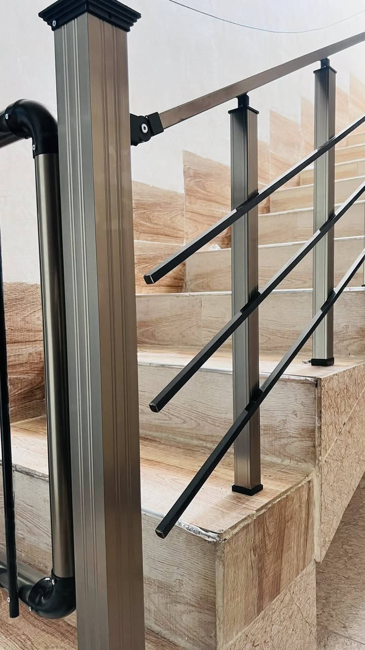 أعمالنا مستمرة ومتواصلة 😊⚒️🏠
جانب من أعمالنا  في ناحية العباسي/ في منزل الأستاذ فاضل والف مبروك لأصحاب الدار🌹

تم تجهيز المنزل بمحجر درج  بوري مربع مواد تركية💯💯
❎السعر مناسب جداً

❎يتميز بالمتانة

❎مقاومة عالية ضد الصدأ

متوفر لدينا كل أنواع المحجرات بكافة الألوان والأشكال 
مربع ودائري وكذلك الجام والملكي والحديد كلاسك 
دقة وضمان في العمل والمواد
الأسعار مناسبة جداً وتنافسية. وبنظامي القسط والنقد

شعارنا الدقة والأتقان في العمل💪
للأستفسار

***********

 *********** واتساب
