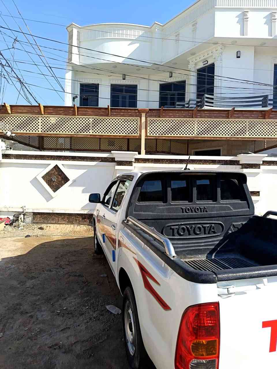 السلام عليكم للبيع
بيكم تيوتا هايلوكس
موديل 2011
رقم بغداد مشروع وطني تحويل
 بنفس اليوم
مكفولة كفاله عامه
بس الباب الخلفي مصبوغ اثر شخوط
السعر 170. بيها مجال حك الجيه
العنوان الانبار فلوجه.
***********
***********
