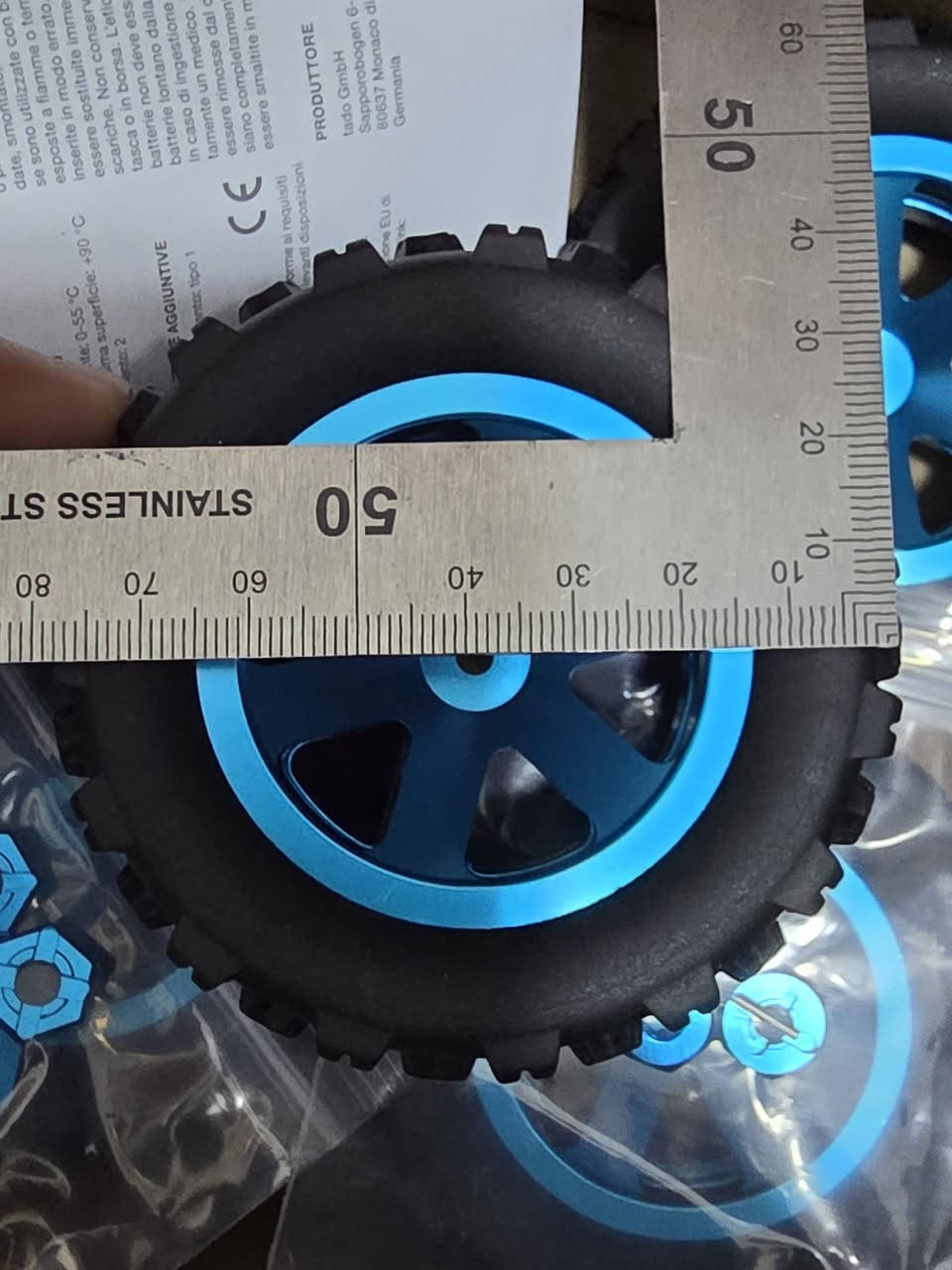 ​المقاس (Scale): 1/12 یان 1/14
النوع (Type): أوف رود / سيارات الرمل والبر (Off-Road / Buggy)
​القطر الخارجي (Diameter): 85mm
​قاعدة التثبيت (Hex Hub): 12mm


**إذا كنت صاحب هذا الإعلان وتريد حذفه لأي سبب، رجاءا أرسل رسالة إلى الدعم الفني**