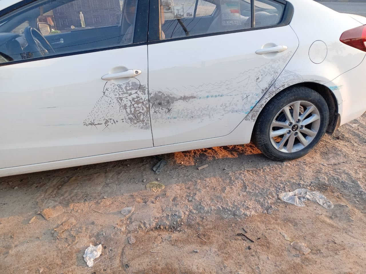 ‏ سيراتو 2018 مكينة 1600 خليجيه سيارة نظيفة حديدية كير مكينة تبريد ماشية 130,000 السعر 115 بيها مجال قليل مكلف بالنشر رقم صاحب السيارة صور حادثهه بلمنشور جدا بسيط ***********
