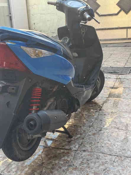 السلام عليكم  ماكس ثعلب دراجه نضيف مكينتها ناعمه مفتوحه أغراض كله أصلي فتح وكال كشر ختم واحد حتى المكينه ختم واحد
سعر ٤٥٠ بيها مجال حك الجيه 
عنوان:بغداد الحرية 
***********
خاص ماكو شراي يخابر
