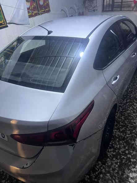 سلام عليكم 
اكسنت موديل 2018 وارد امريكي محرك 1600 جي تي اي 
السياره مصبوغه عام اثر شخوط او طخات نفس الون سلفر السياره جاهزه خير من الله بيك خير تعال وتدلل او ما تطلع مني اله وانته راضي علي سعره 90 بيه مجال عنوان مشتل بغداد  ***********
