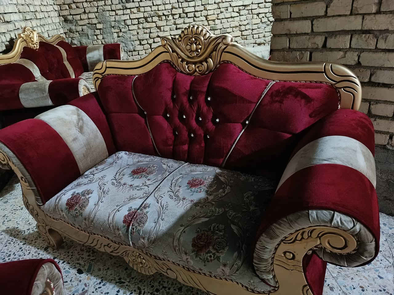 طخم للبيع اخو الجديد نظيف كلش


**إذا كنت صاحب هذا الإعلان وتريد حذفه لأي سبب، رجاءا أرسل رسالة إلى الدعم الفني**