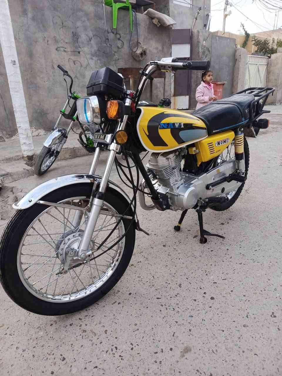 دراجه نامه امتياز 23 اصولي دراجه نضيفه مابيها نقص سعر 700وبيهه مجال مكان محموديه***********
