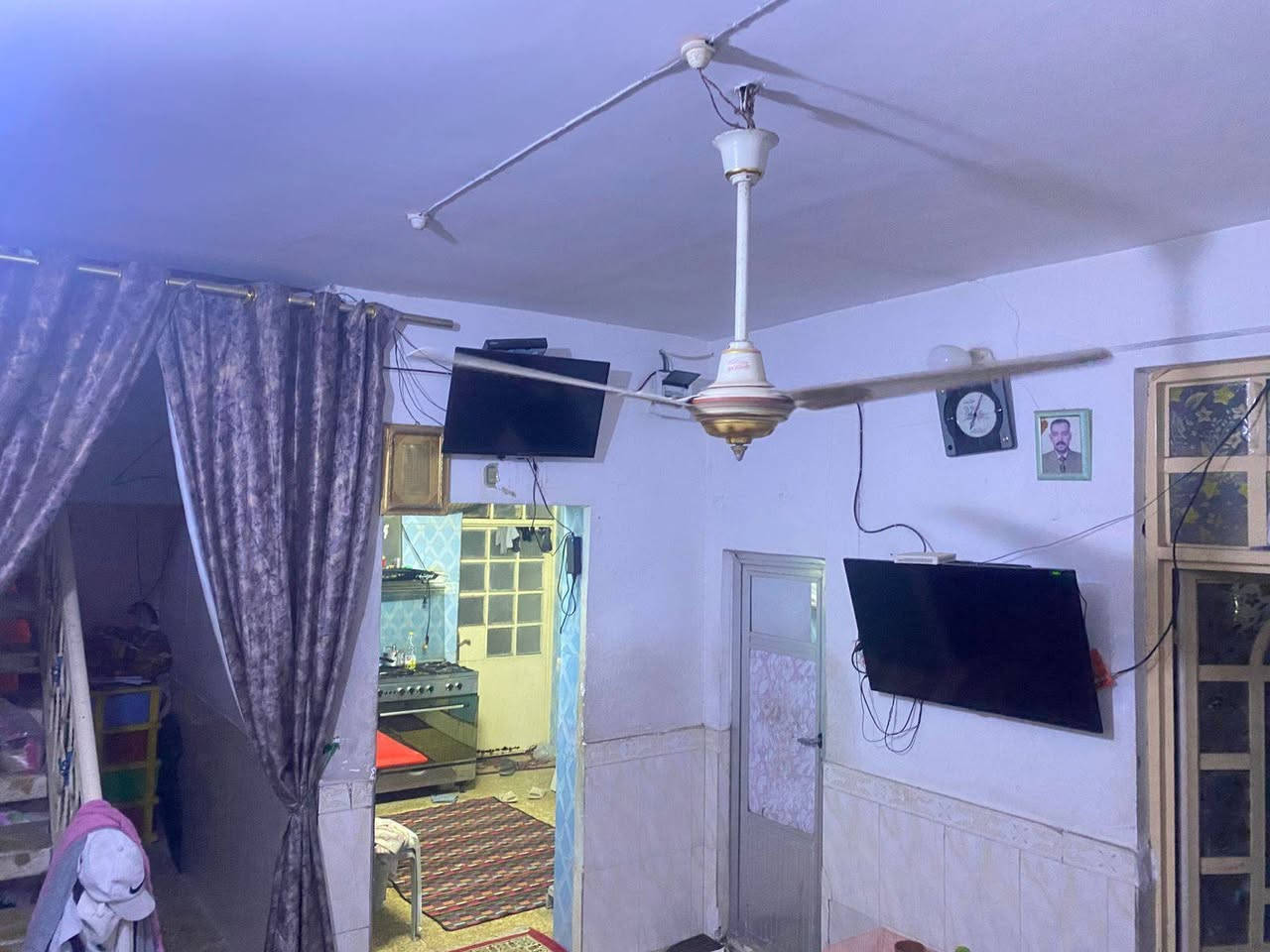 دااار للرهااان مساحه 100متر حي ميسان علشريط قطاع 76شارع 10 غرفه صاله استقبال مطبخ صحيات سعر الرهااان 25مليون مدة سنه اوقابله لتجديد مكتب الجبوري للعقار بلخدمه *********** وات ساب بلخدمه

