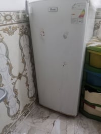 ثلاجه ١٠ قدم • نظيفه • جبسون