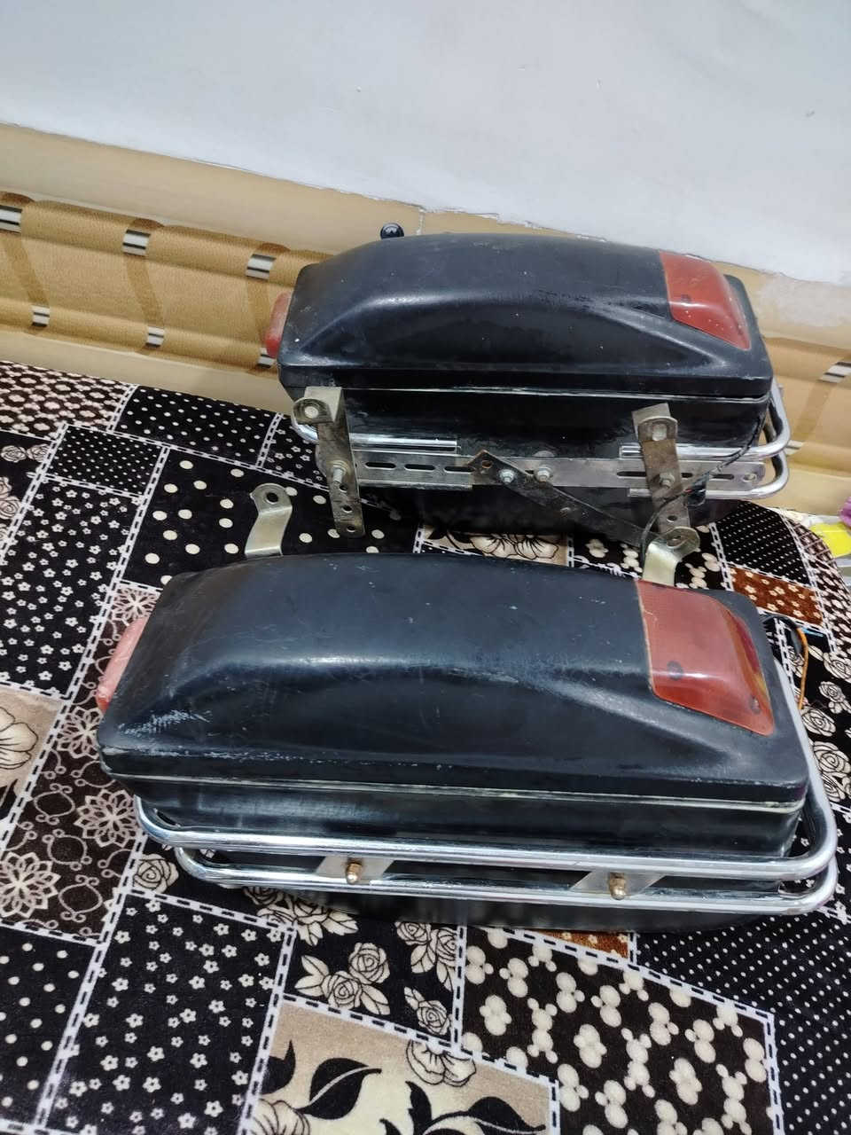 السلام عليكم زوج جنط نضاف كلوباتهن شغاله سعرهن ٧٥ وتوصيل موجود (***********)
