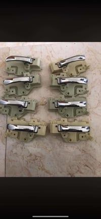 يدات باب باتريوت و جيب كومباس اصليات سعر الوحده 25 الف مكان بغداد 0771...