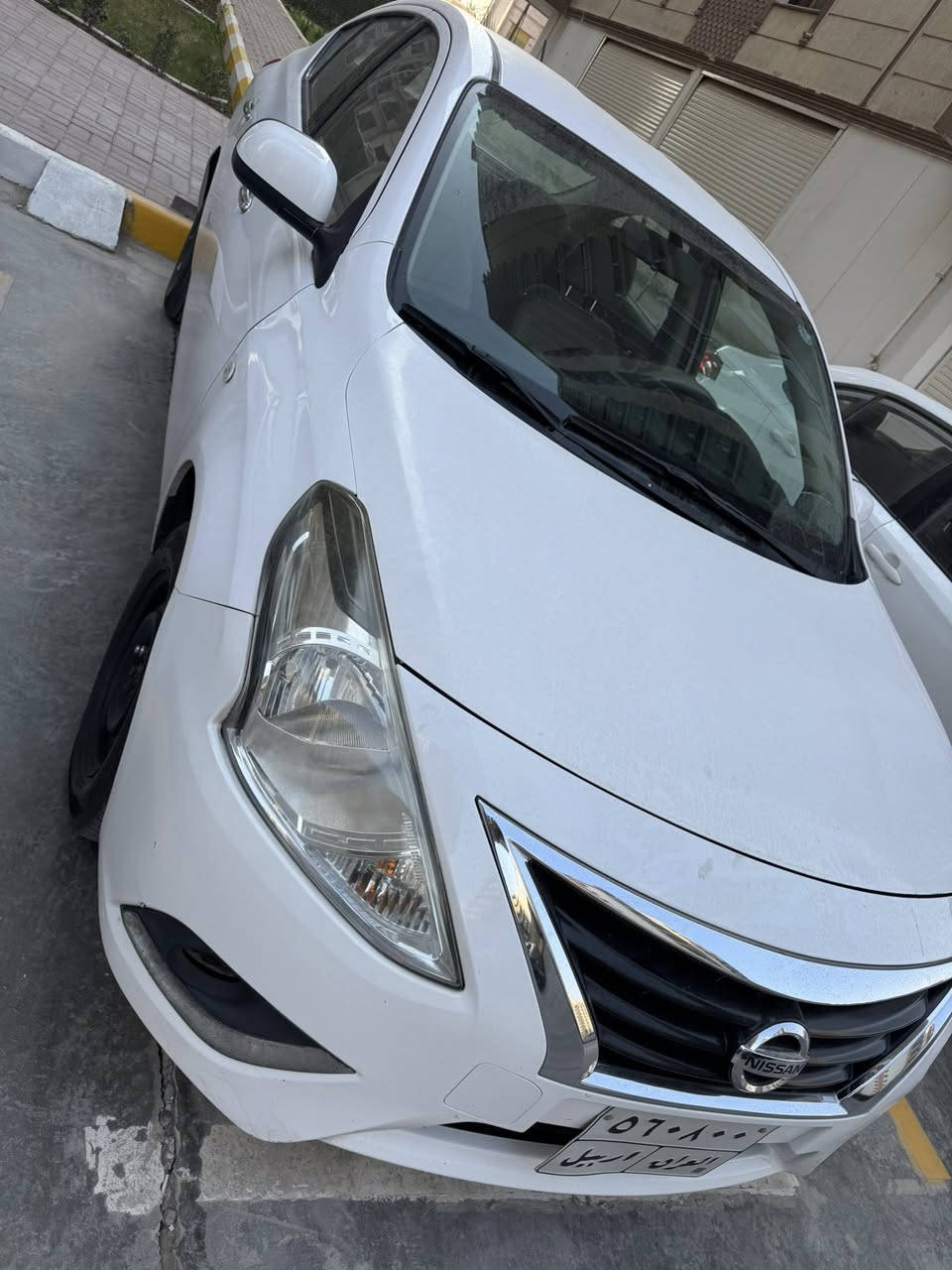 السلام عليكم
نيسان سني موديل ٢٠٢٠ هندي بليته زركه 
السياره جديده مكفوله من الحادث فقط بيها 
صبغ بنيد بدون ضرر والدعاميات كفاله ماشيه ١٠٠ الف 
تقريبا للبيع مكان السياره بغداد 
للاستفسار *********** تحياتي
