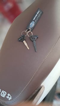 ورحمة وبركاته دراجه فله للبيع كفاله عامه من طول للطول اي نقص مابيه ختم...