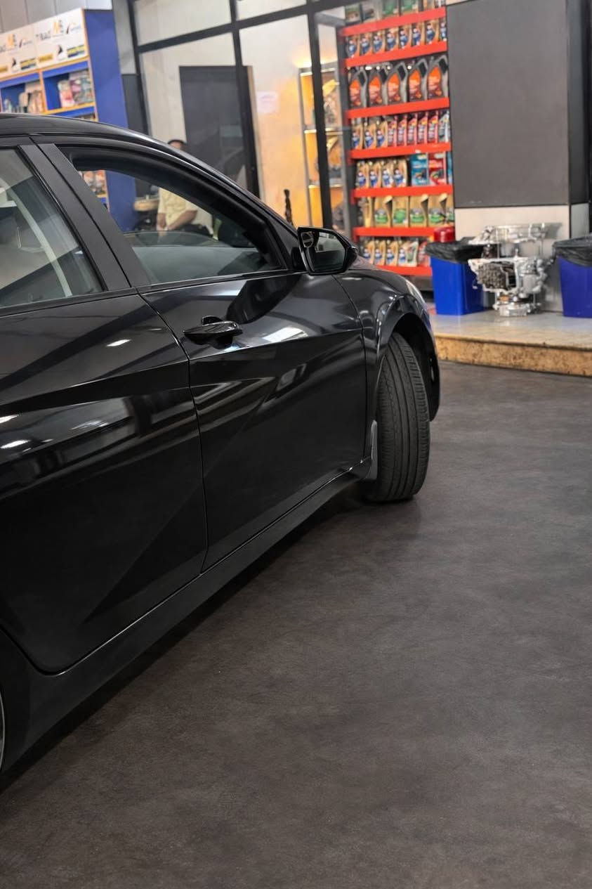 🚨 للبيع – إلنترا 2022 نظيفة وجاهزة 🚨
🔹 موديل 2022
🔹 لون أسود
🔹 قير AT محوّل من CVT ( بيك خير واكبس)
💰 كلفة التحويل 15 ورقة 
⛽ مكينه 2000 دوش ( بانزين عادي) 

⚙️ مواصفات مهمة:
مودات قيادة: Normal / Sport / Smart
تحذير + بريك أوتوماتيك عند الاقتراب من سيارة امامك أو خلفك
تبريد وتدفئة ( يخبل)
شاشة + بلوتوث + USB
اشاير بالمري
كاميرا خلفية
مثبت سرعة
تحكم من المقود
ABS + مانع انزلاق

✅ استخدام شخصي
✅ صيانة منتظمة
✅ جاهزة بدون أي صرف ( ترايك للشمال)
📍 الموقع: (العماره)
💰 السعر: (140)
📞 الاتصال: (مراسلة الحساب)

( للعلم السيارة معوقين ومعوقها هنا بالعمارة والوكالة وي السيارة باسمك) 
حادثها منشور وجدا بسيط
🚗 تفحص، جرّب، وخذها وأنت مرتاح


**إذا كنت صاحب هذا الإعلان وتريد حذفه لأي سبب، رجاءا أرسل رسالة إلى الدعم الفني**