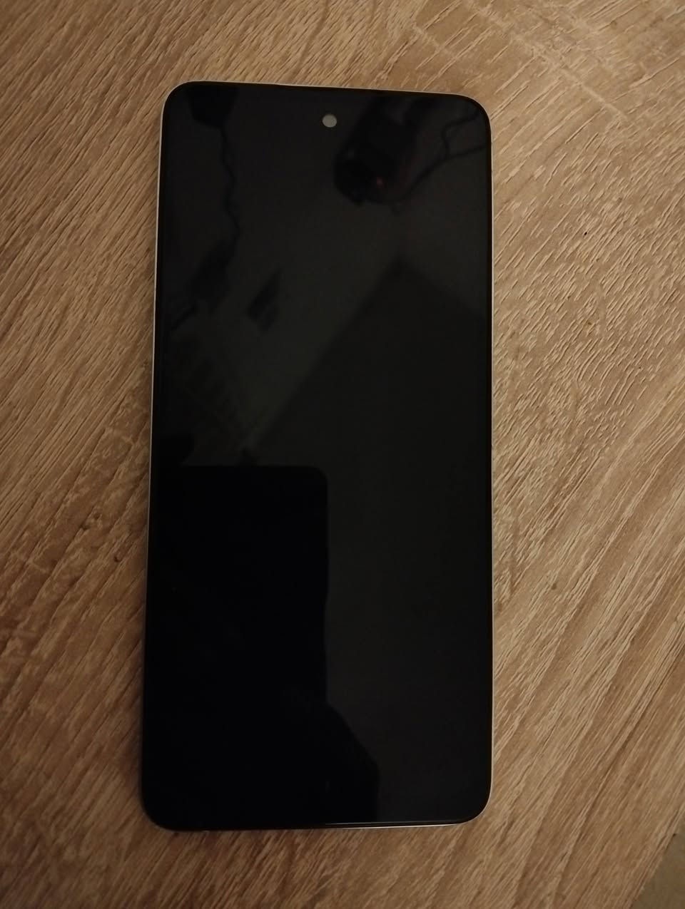 Tecno spark go 2024
بۆ فرۆشتن شوێن هەولێر گەیاندن هەیە نرخی ٦٥ هەزار
Display 6.6-inch IPS LCD, 90Hz refresh rate, 720 x 1612 (HD+)
Processor Unisoc T606 (Octa-core)

RAM  4GB (plus up to 4GB Virtual RAM expansion)
Storage 64GB (expandable via microSD up to 1TB)
Main Camera 13MP (f/1.8) + AI Lens with Dual Flash
Selfie Camera 8MP with Dual Flash
Battery 5000mAh with 10W Type-C charging
OS Android 13 (Go Edition) with HiOS 13


**إذا كنت صاحب هذا الإعلان وتريد حذفه لأي سبب، رجاءا أرسل رسالة إلى الدعم الفني**