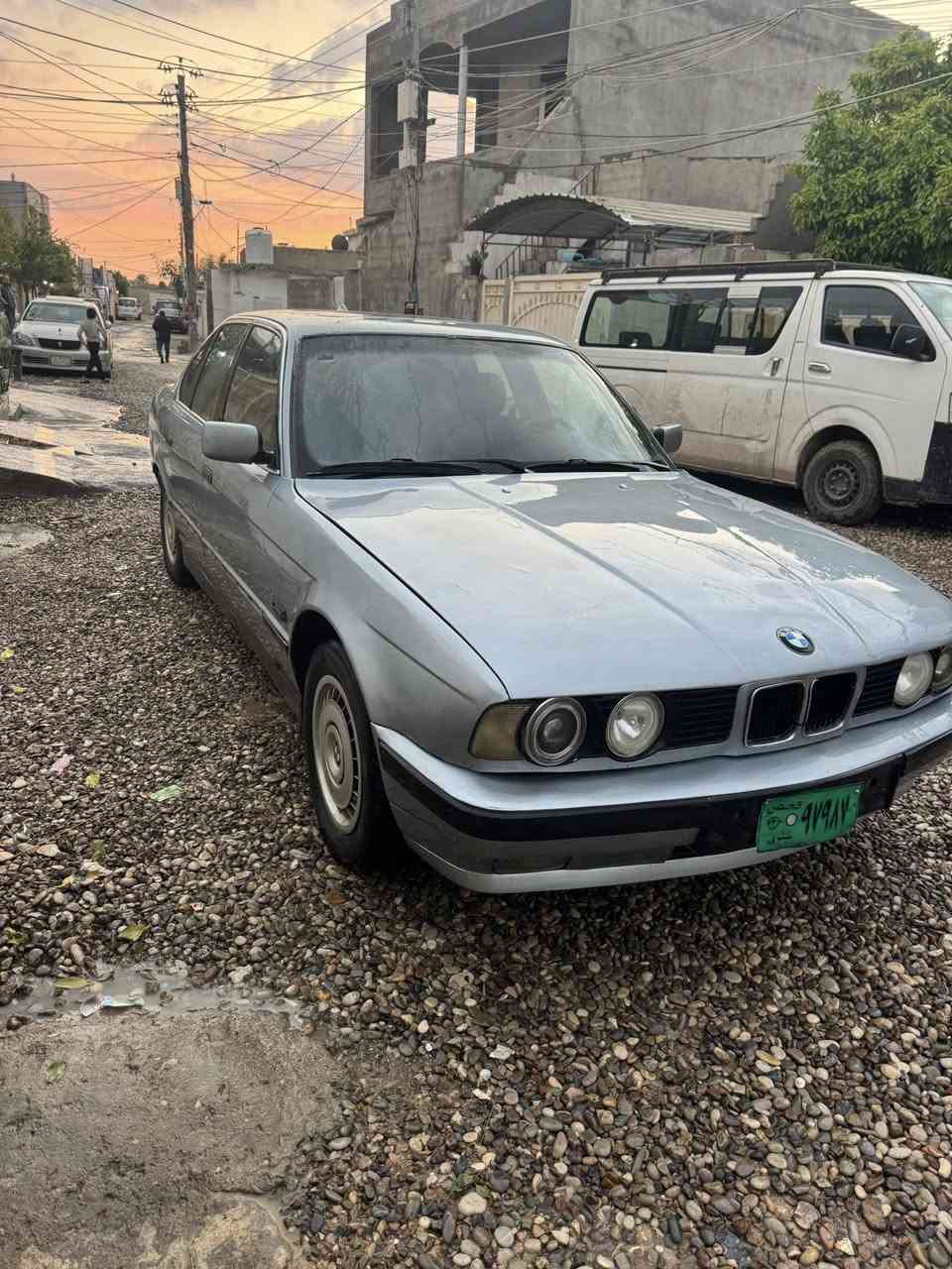 سڵاو بەناوی خوا بیێم ٥٢٠ گێر عادی مەکینە کەس دیجیتاڵ موديل ١٩٩١ سەنەوی حاسیبەی بەشەرت موسووبڕاوە بەشەرت قرچی چامڵغی دوای هەیە شایەن بەس نیە بەشەرتی گێروو مەکینە سیلایت شەش کەلە ناو فۆرمیگا فول مواسەفاتە بەس گێر عادی سعری ٢٦ مەعامەلەی برایانە شوێن کەلار بۆزانیاری زیاتر پەیوەندی بکەن ماڵەکە خۆی دیارە موشتەری نیت سەرمان مەیەشێنە لە گەڵ ڕێزم 
***********
