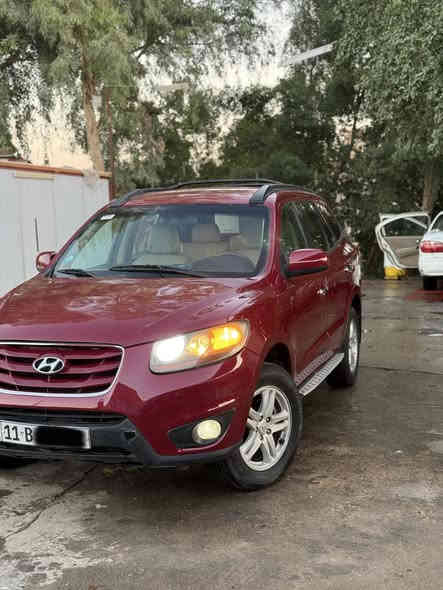 السلام عليكم من رخصة مدير الكروب المحترم***********  
سنتافي موديل 2011 مكينه 2400 دوش 7 راكب شاشه كبيره حساسات خلفيه كأمره خلفيه كشنات جلد فورويل تحكمات ستيرن كير مكينه تخم تاير صدر كفاله رقم بغداد بسمي 

سياره مصبوغه عام اثر تجيه بدون دواخل لغد شاصي مكفول قبل سبوع طلعت من الفرن سعر ١٠٨ وبيها مجال مكاني بغداد شراي يتصل ما متواجد علفيس
