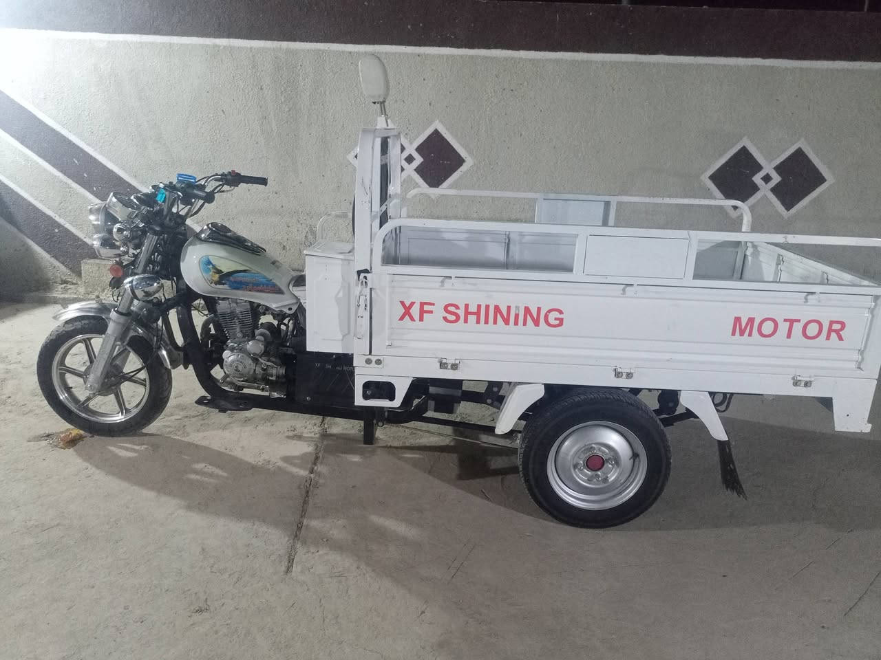 السلام عليكم ستوته فحل للبيع مديل 22 بيه مكينه 25 الستوته جاهزه وكامله للاخير كلشي شغال بيه الستوته مرقمه سنوية وياهه تفحص قبل لاتاخذ المكان كربلاء طوريج  السعر خاص رقمي ***********
