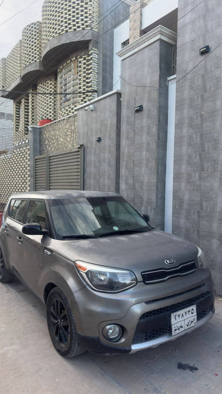 صول أمريكي موديل ٢٠١٧
محرك٢٠٠٠ GDI
حادثها باب السائق وجاملغ امامي 
وبيها بارد قليل ومصلح رقم سليمانيه السعر ١٠٥$


**إذا كنت صاحب هذا الإعلان وتريد حذفه لأي سبب، رجاءا أرسل رسالة إلى الدعم الفني**