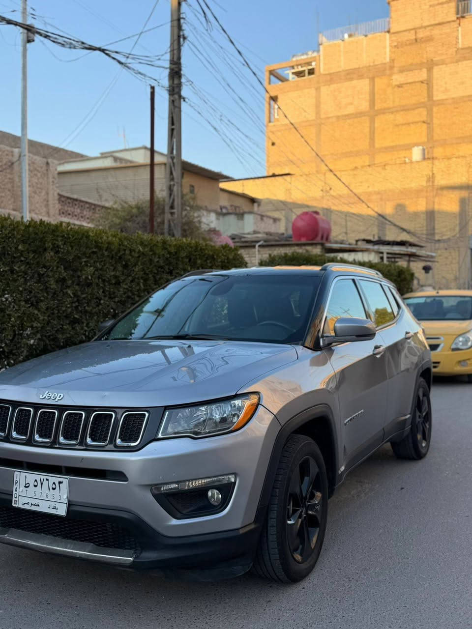 جيب كومباس LIMITED
رقم بغداد بأسمي تحويل مباشر 
الموديل : 2019 
تو كولر 
حجم المحرك : 4 سلندر 2400
عداد المسافه : 48الف mill
الضرر : جاملغ و باب صبغ بدون دواخل  
المواصفات .. بصمة تشغيل وابواب 
 - مقاعد جلد - تبريد قطعتين - توويل المرغوب- اوتو ستوب
سايد بريك كهرباء - مثبت سرعه 
شاشة  كبيرة كار بلي - كامره خلفيه - حساسات خلفية_ اشاير بالمري_جنطة كهرباء 
السياره جدا نضيفه وجاهزه بدون نقص
السعر ( 138 ورقه ) قابل للتفاوض
للاستفسار الاتصال  
***********
مكانها كربلاء
