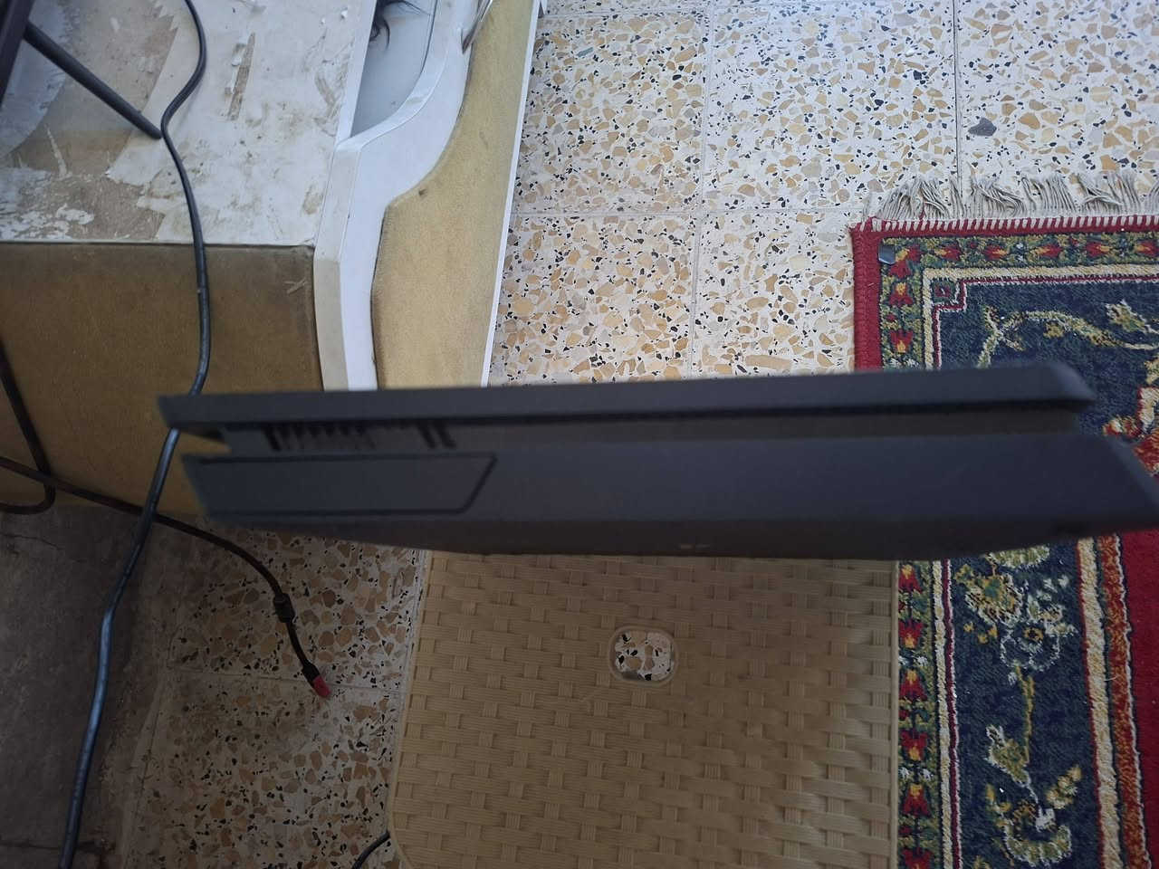 عندي بلي فور سلم مهكر قرص نضام ١١ باله ياباني لوك ستيكر ما مفتوح اخو جديد  تاخذه وتفحصه وين ماتريد واذا بيه شي فلوسك مرجوعه ويا جوستك واحد وأربع العاب اله حارب ٣. انتشارتد ٤. ريدد ٢. كلف ديوتي مودرن للبيع سعره ٣٢٠ وبي مجال بسيط او مراوس برو مهكر نضيف للاستفسار واتس ***********
