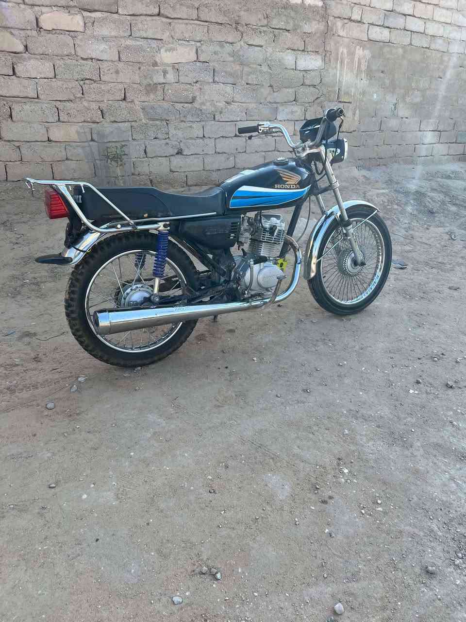 دراجه اربعه كير كلك 350وبيها مجال ***********
