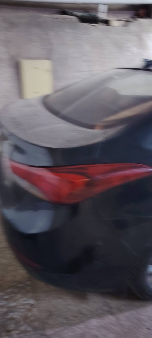 السلام عليكم رمضان كريم من رخصت الدمن النترا موديل 2016 وارد امريكي محرك 1800 دوش تبريد مكينه كير خير من الله تخم تاير باتري جديد السعر 115 قفل سنويه بسمي العنوان بغداد الكاضميه ***********
