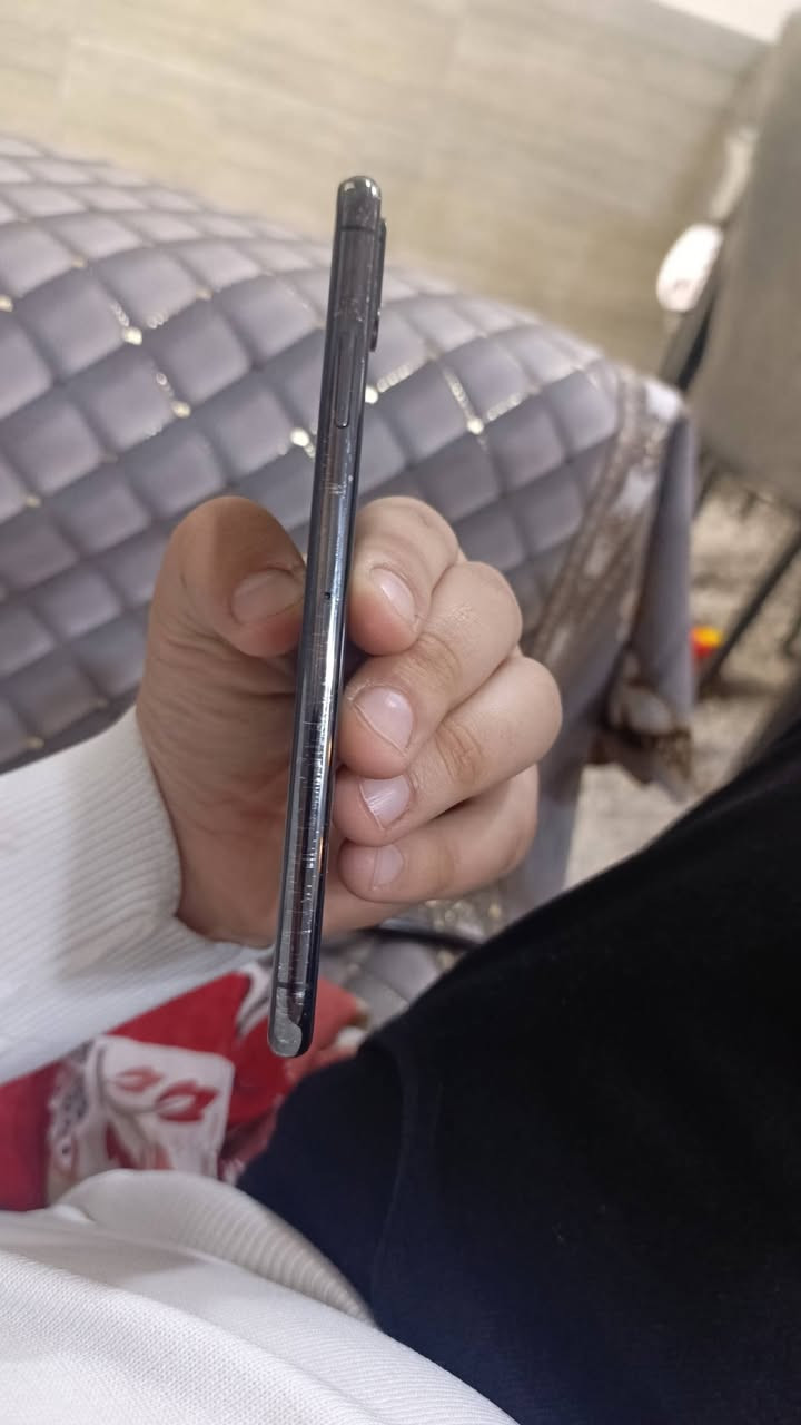 السلام عليكم 
ايفون اكس ماكس 
٢٥٦
فيس ايدي شغال
بطاريه تقره٧٤
جهاز فولل نضافه 
شرط مامفتوح 
السعر ١٨٠وبي مجال بسيط 
مكاني ايسر وحده قرب مستشفى السلام


**إذا كنت صاحب هذا الإعلان وتريد حذفه لأي سبب، رجاءا أرسل رسالة إلى الدعم الفني**