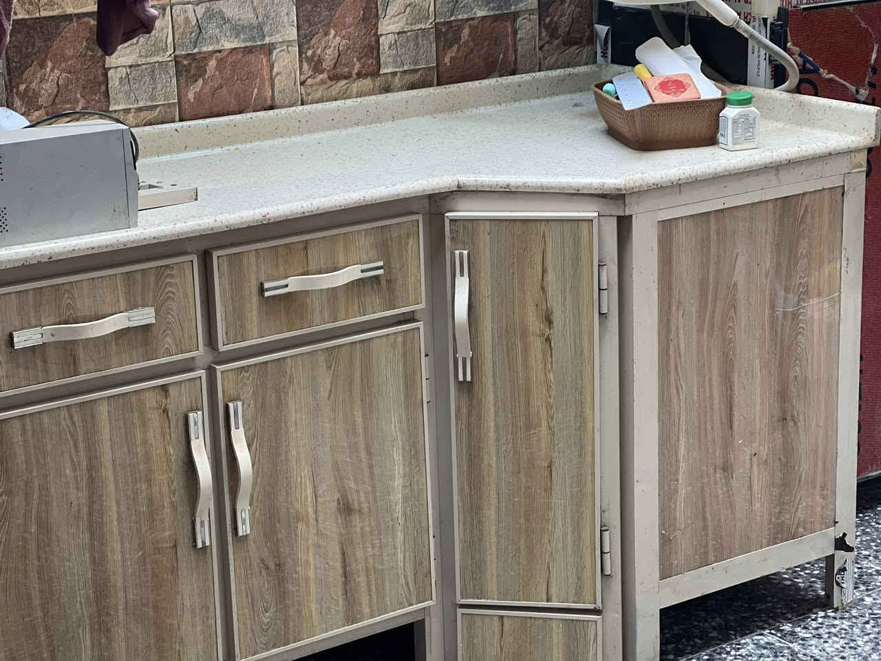 سلام عليكم كوانتر للبيع جديد بعد بالايلونه هاي اول السعر 400الف


**إذا كنت صاحب هذا الإعلان وتريد حذفه لأي سبب، رجاءا أرسل رسالة إلى الدعم الفني**