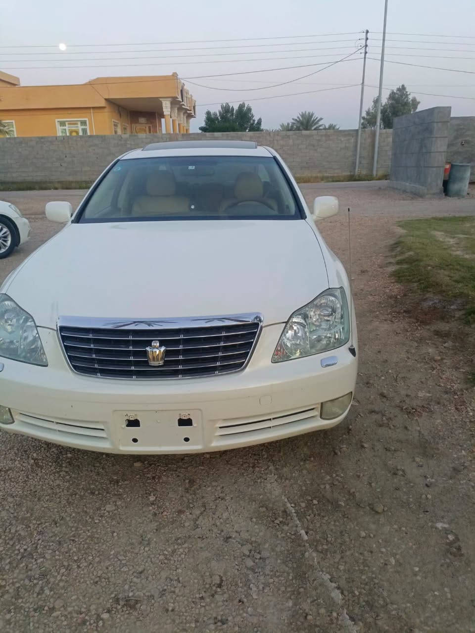 بيع مستعجل 
السلام عليكم 
شاهينه موديل 2005
قرار 102
مفحوصه باقي بس الكمرك رقم انبار 
تبريد 3 قطع ثلاجه
فتحه 
كشنات جلد 
كشنات كهربائي 
ثلاث دكم 
السياره جديده زيرو 
مكان السياره الفلوجه 
مكلف بالنشر ***********
