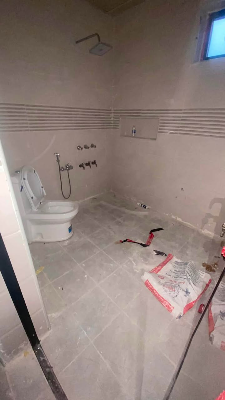 للإيجار في السيدية
وحدتين سكنية ديلوكس ✨

🔹 تحتوي على:
🏠 2غرف نوم
🏠 صالة
🏠 مطبخ
🏠 خدمات

*مجهزة بسبالت انفيرتر عدد 2 + كاونتر تركي*

💰 السعر الطابق الاول:800 الف

سعر الطابق الثاني:750 الف

📍 الموقع: مربع الاربعمية–  السيدية

📞 للاستفسار:***********

