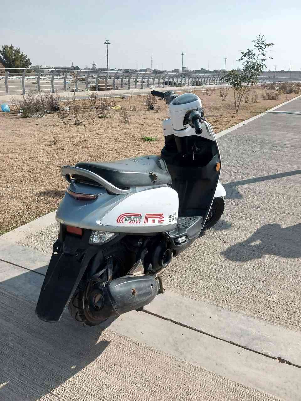 السلام عليكم دراجه بوليس للبيع 2023 مكينه بلاديه شلعه ومعدل فول كفاله عامه (نقصه بس سلف) تواصل خاص او عله رقمي ***********
